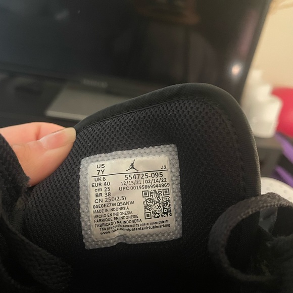 Air Jordan 1 Mid 'Dark Iris' sneakers - Picture 5 of 6